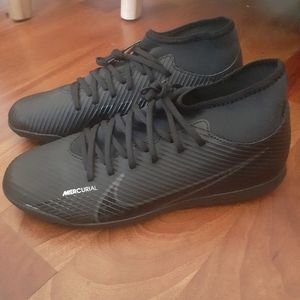 Nike mercurial superfly 9  Academy indoor soccer shoes